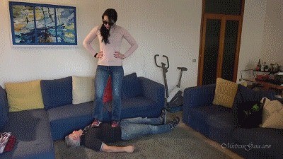 Mistress Gaia – Fuckslut Cums In His Pants